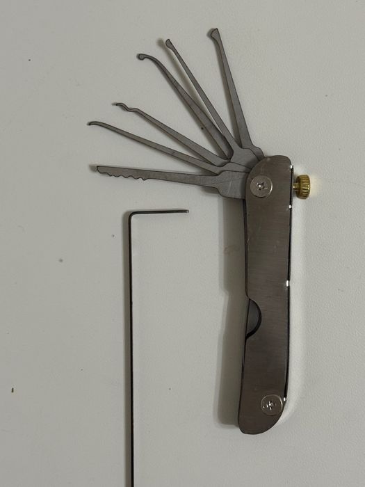 Брелок слюсарний 7 в 1