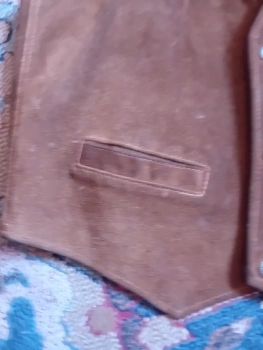 Colete de camurça pequeno