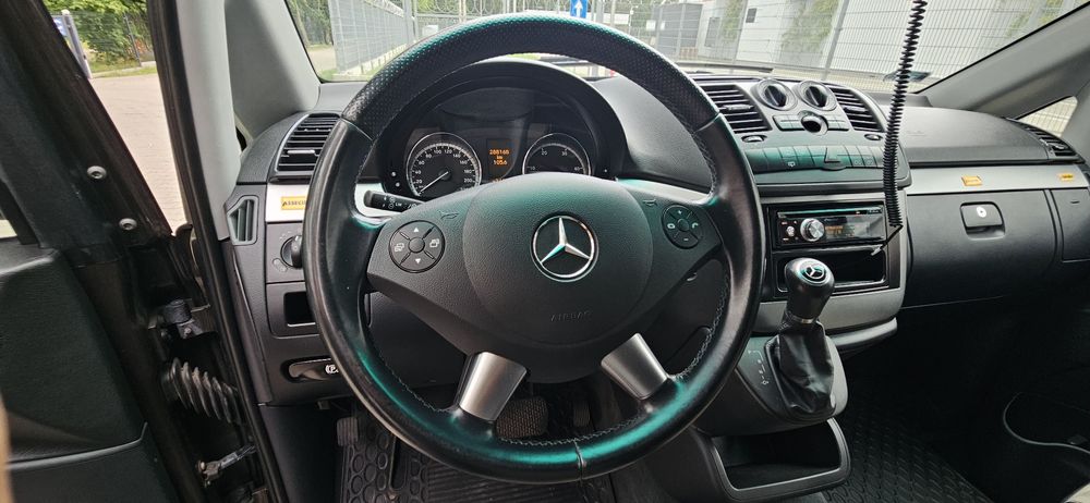 Mercedes Vito 4Matic Shuttle  4x4 116 CDI silnik  2,2 wersja osobowa