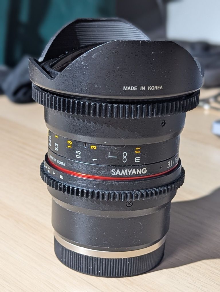 Obiektyw Samyang 12mm f/3.1 Fisheye, moc. Sony E