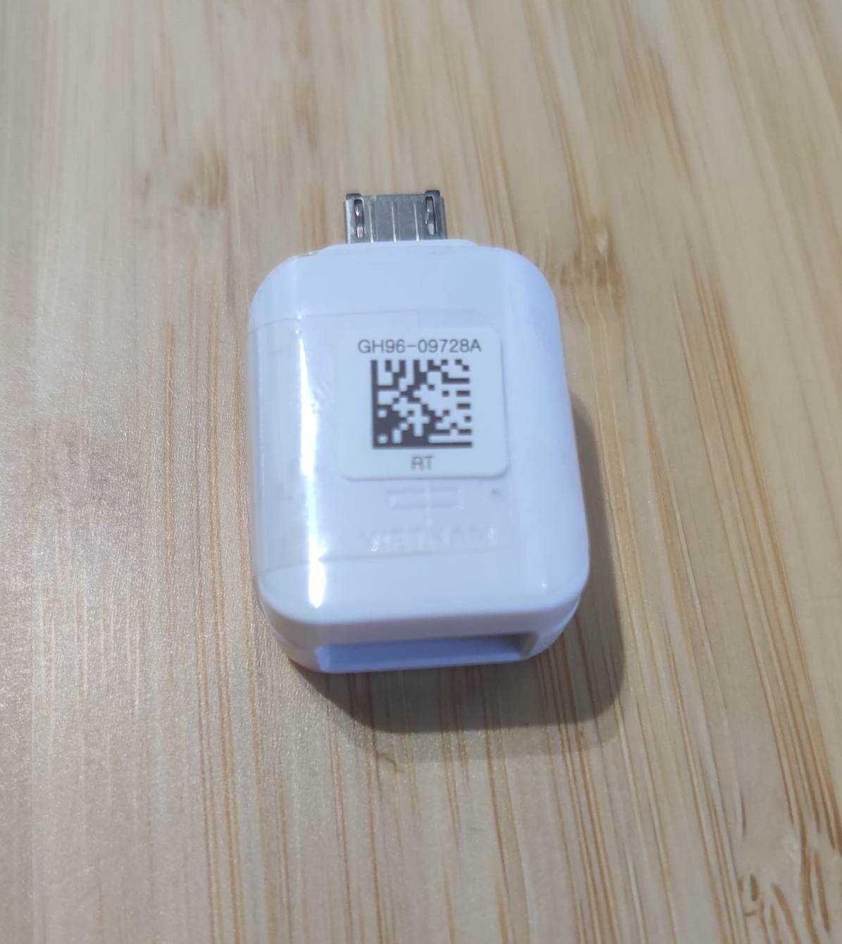 Oryginalny adapter OTG microUSB USB Samsung GH96 White