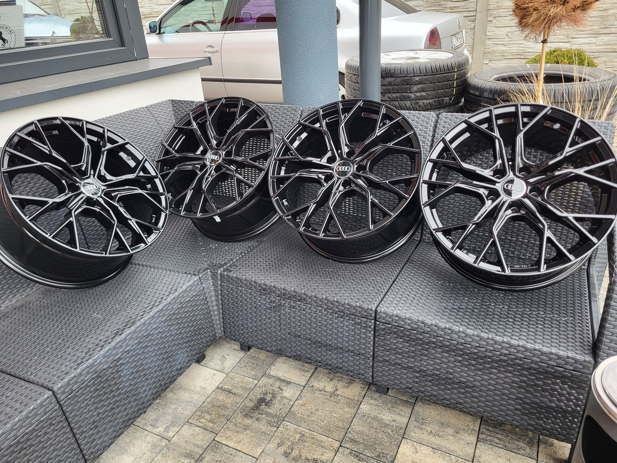 Alufelgi 18" 5x112 ET40 Audi A3 8Y A4 B9 B8 B7 A6 C8 C7 Q5 Q3 ITALY!