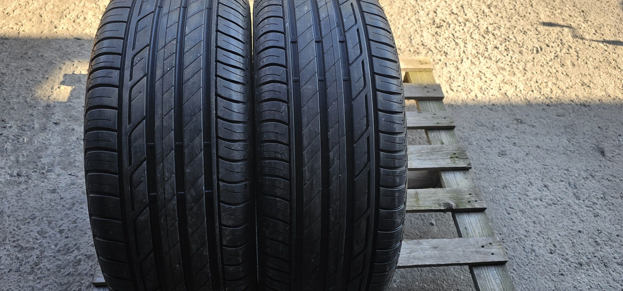 2xOpona letnia 215/55r17 94V Bridgestone Turanza T001