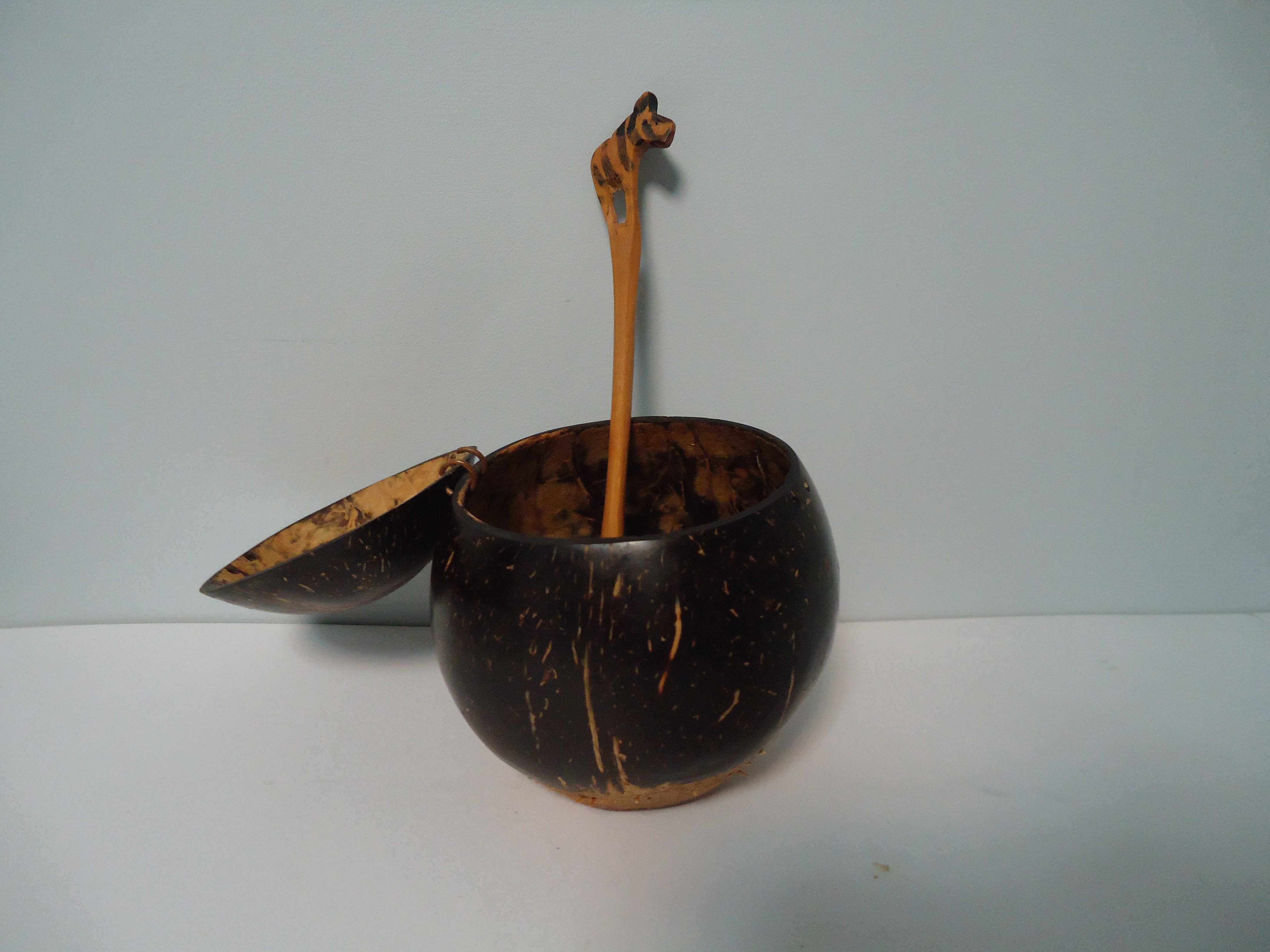 Баночка, стакан, кружка из целого кокоса, 1970-е Конго