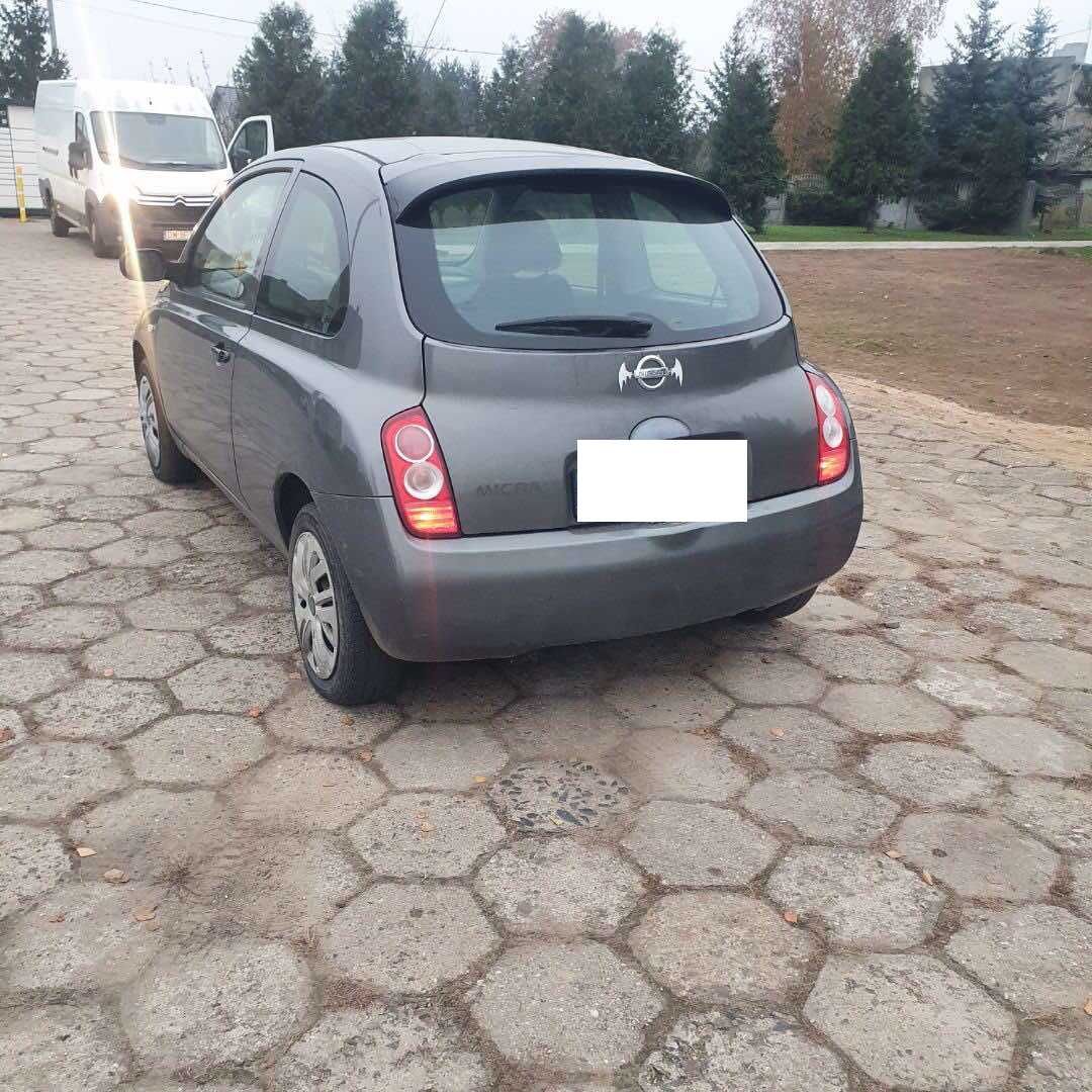 Nissan Micra K12 1.2 benzyna kolor grafitowy kod lakieru KY5 na części
