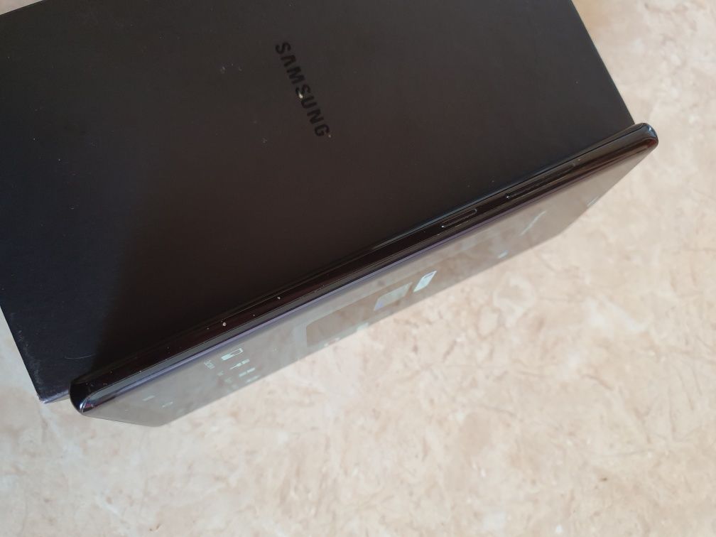 Продам самсунг    note 8