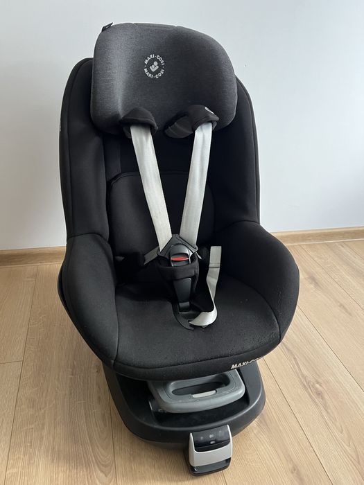 fotelik dzieciecy Maxi Cosi Pearl 9-18 kg authentic black
