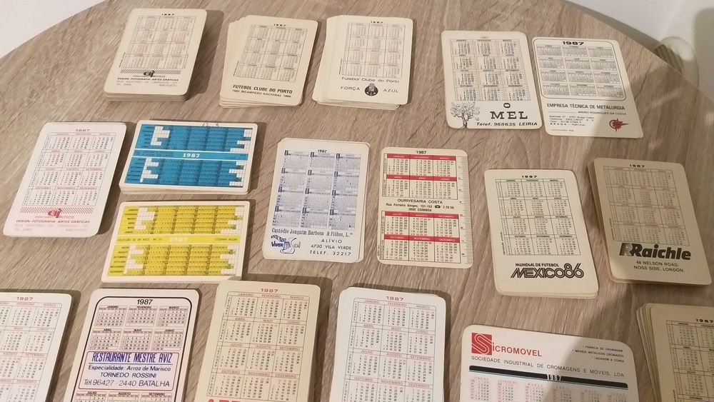 Grande coleção de calendários diversos - 500