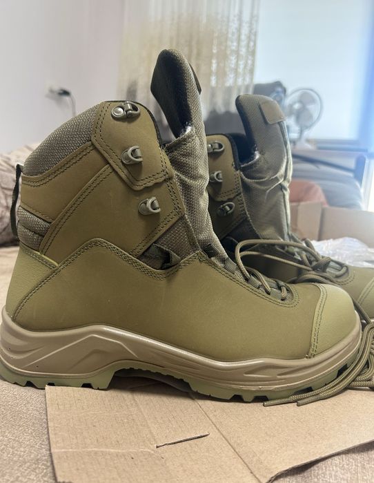 Продам зимние берцы нового образца.