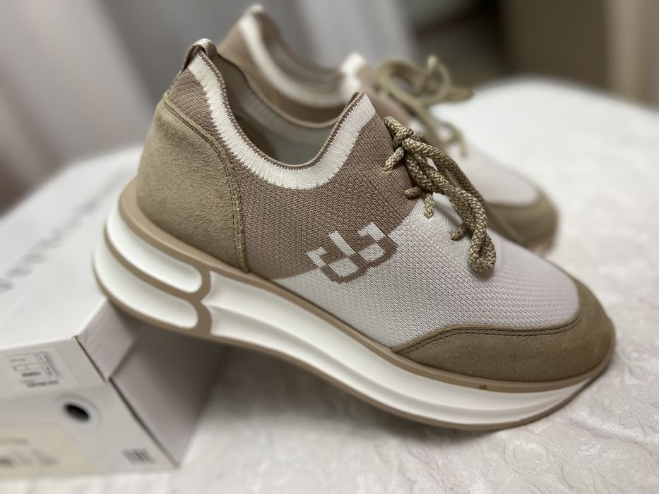 Кросівки жвночі 39 р Vitto Rossi Baldinini