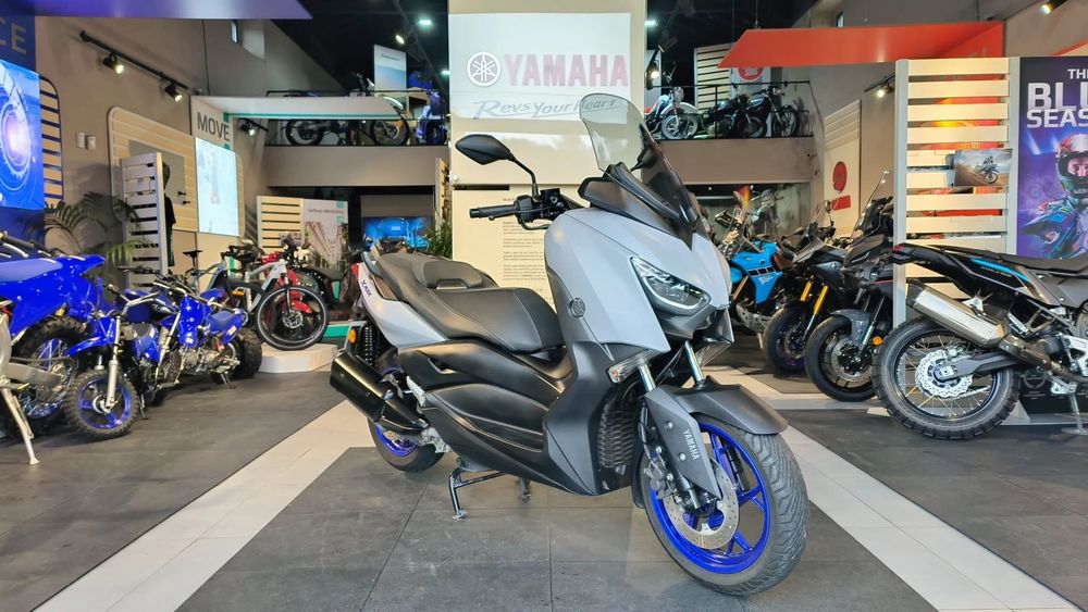 Yamaha X-Max  300