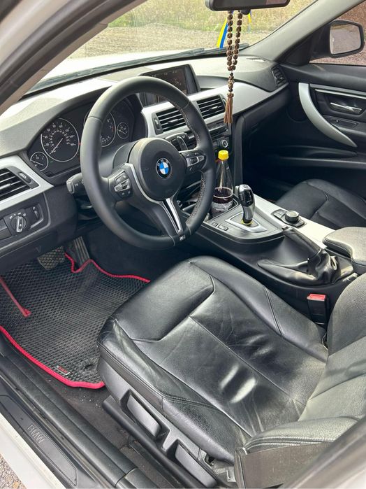 Продам BMW 328i F30