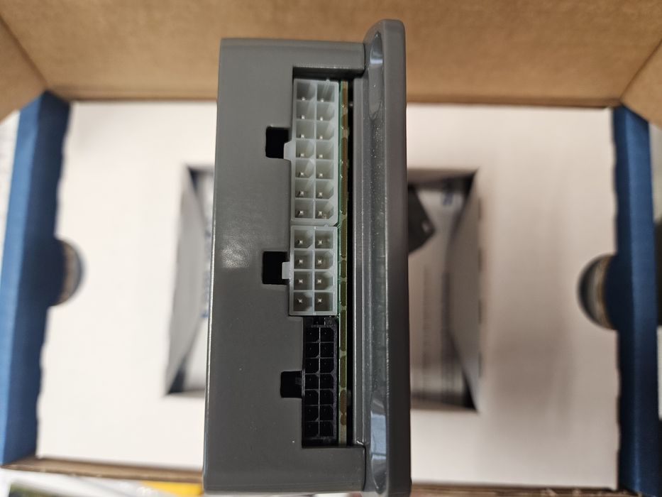 *Części*SVAB*Rototilt*Engcon*SMP*Steelwrist*Moduły*Sterowniki*Kable*