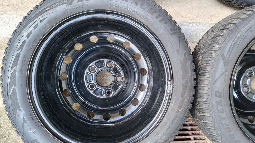 Koła felgi opony zimowe 16 cali 5x114.3 honda Civic ufo