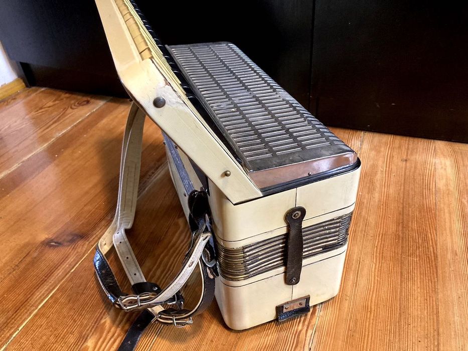 Akordeon Klingenthal 80