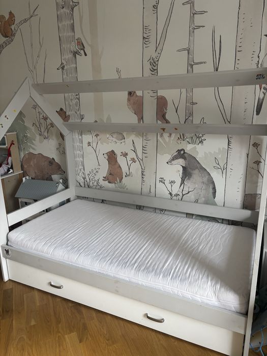 Łóżeczko dziecięce domek