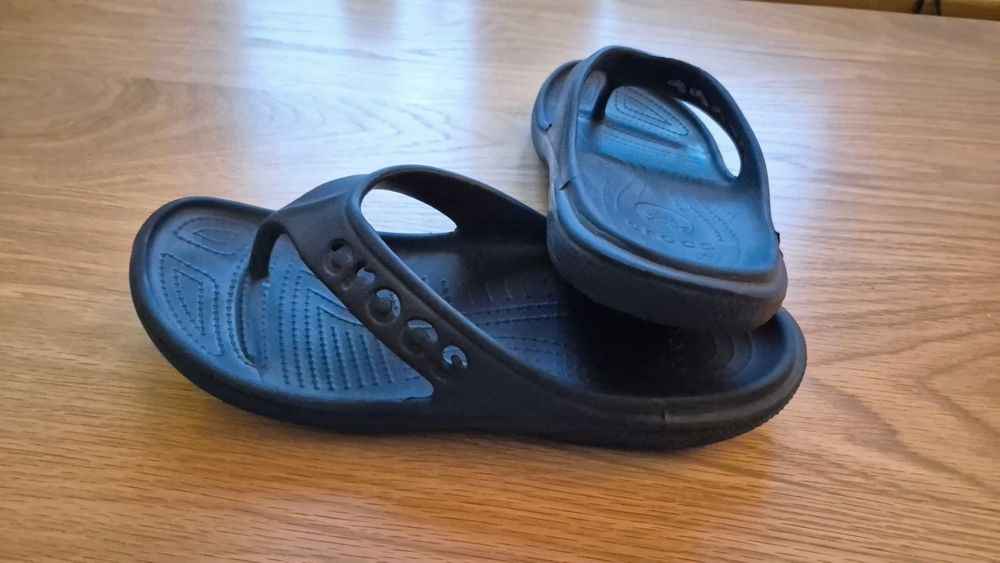 Чоловічі в´єтнамки Crocs Baya Flip, розм.41-42, (M8/W10), 26 см
Стан г