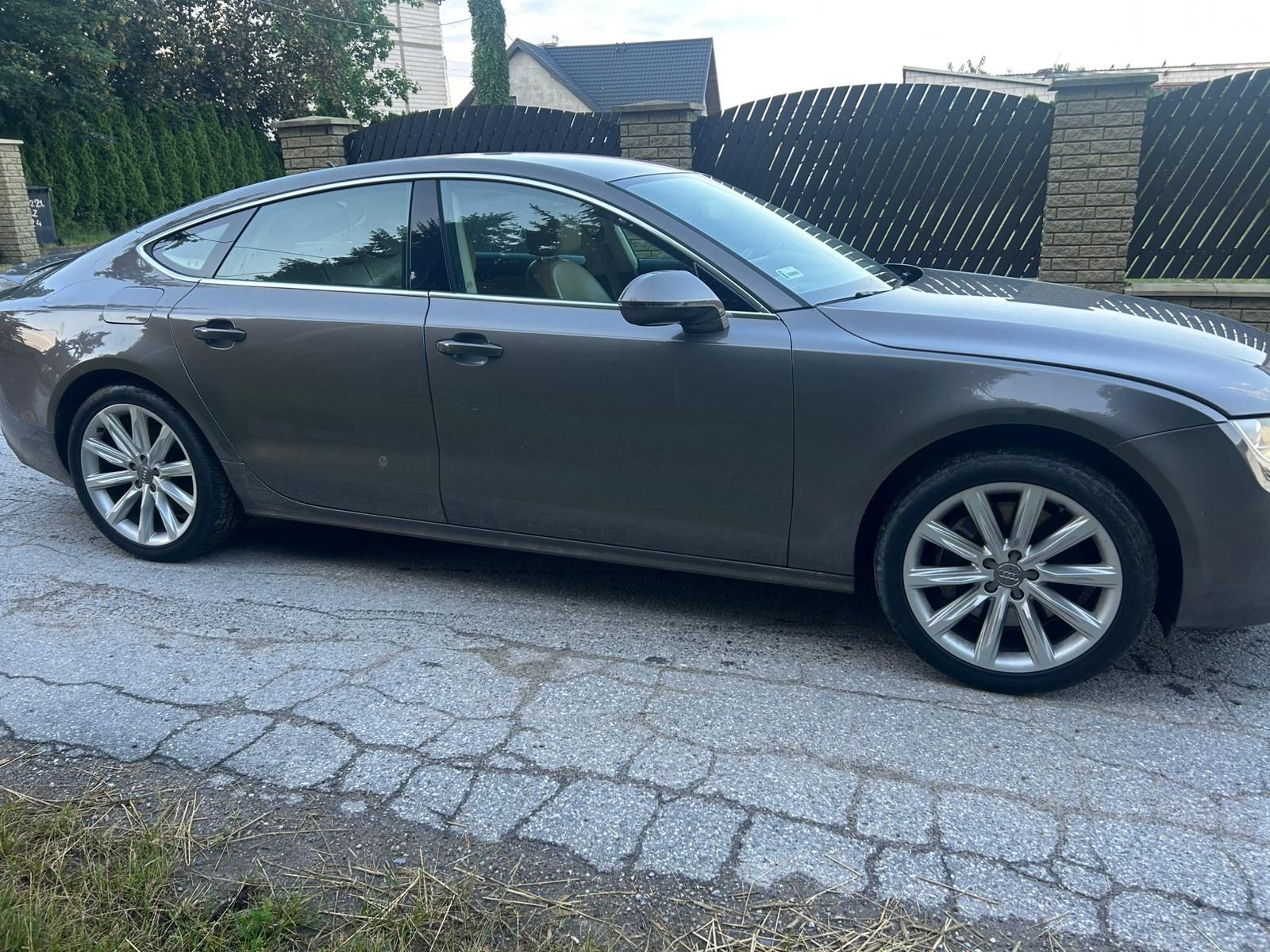 Uszkodzone Audi A7