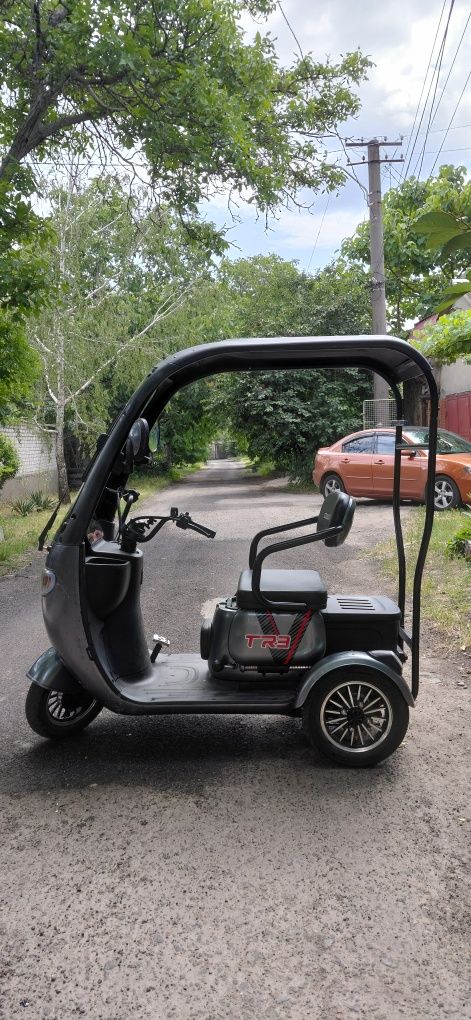 Электроскутер трецикл  Croser TR3