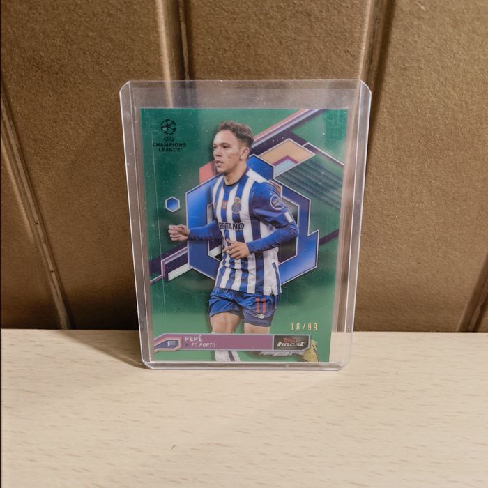 Carta Pepê /99 Porto Topps Finest Euro 2024
