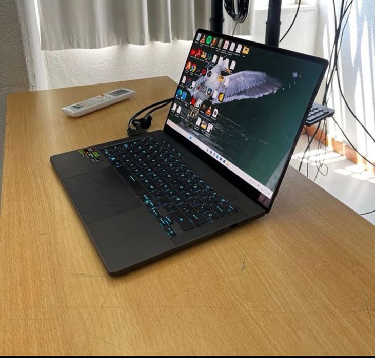 Computador gamer semi-novo Asus Rog Zephyrus G14