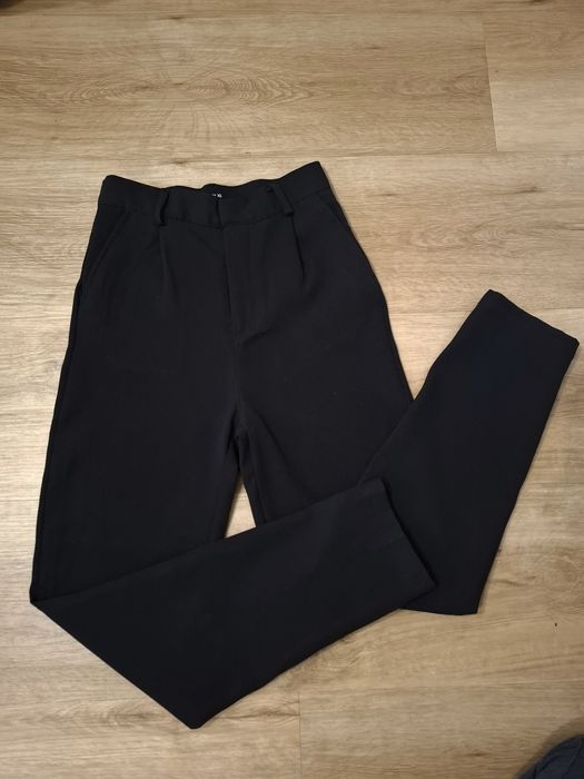 Spodnie cygaretki/garniturowe 34