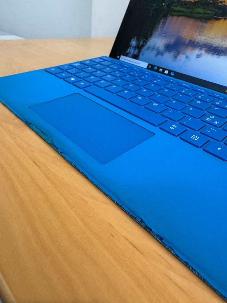Portátil Microsoft surface pro 4