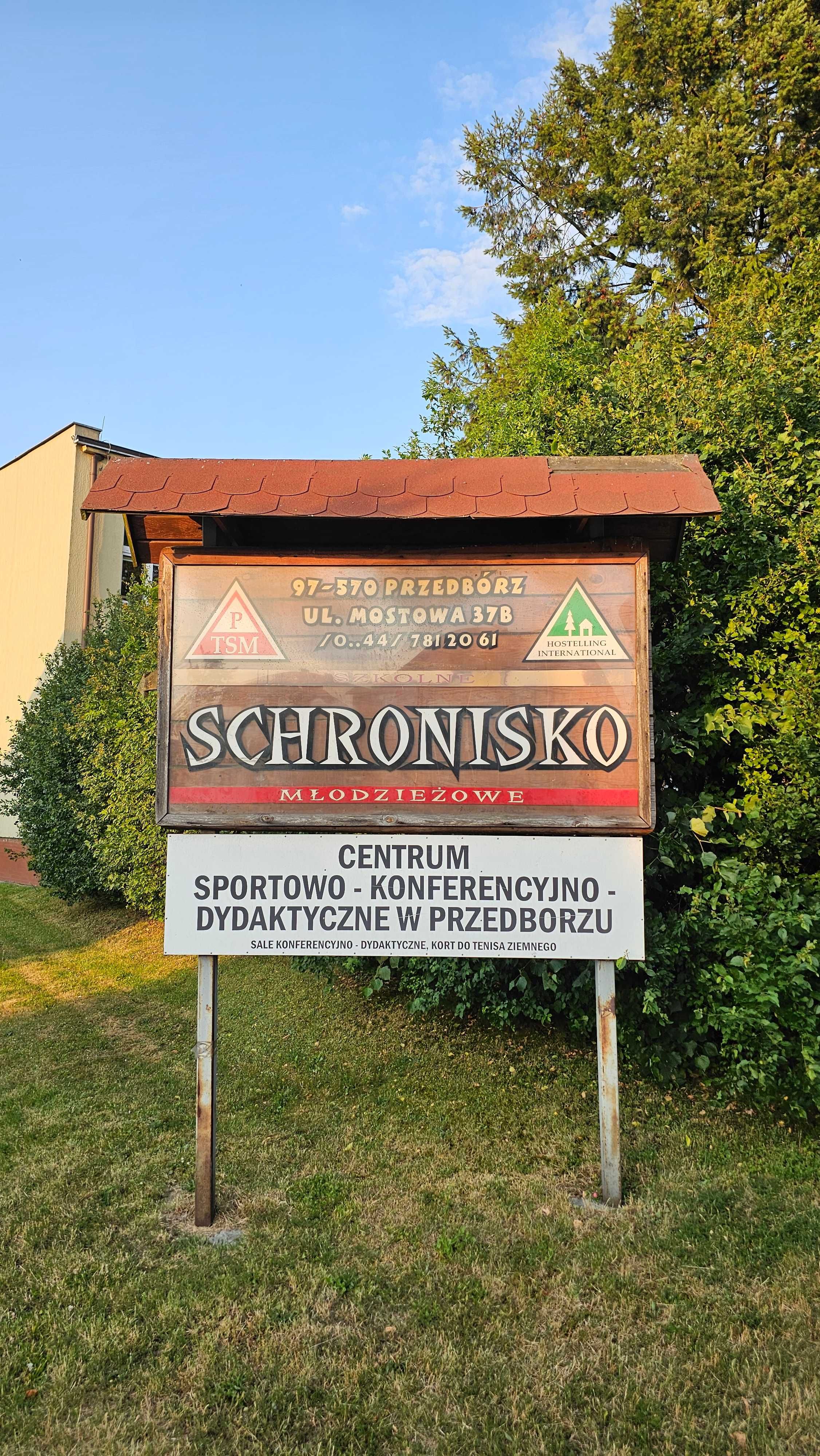 Zmiana koloru samochodu, oklejanie reklamowe, reklama wizualna.