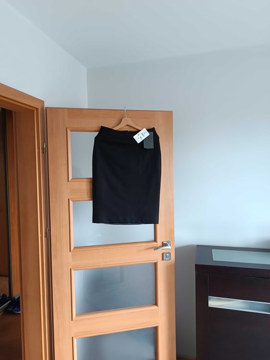 NOWA czarna spódniczka z metką