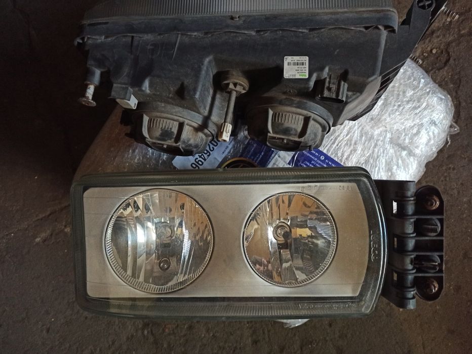 Lampa reflektor przód prawy lewy Iveco Stralis Eurocargo
