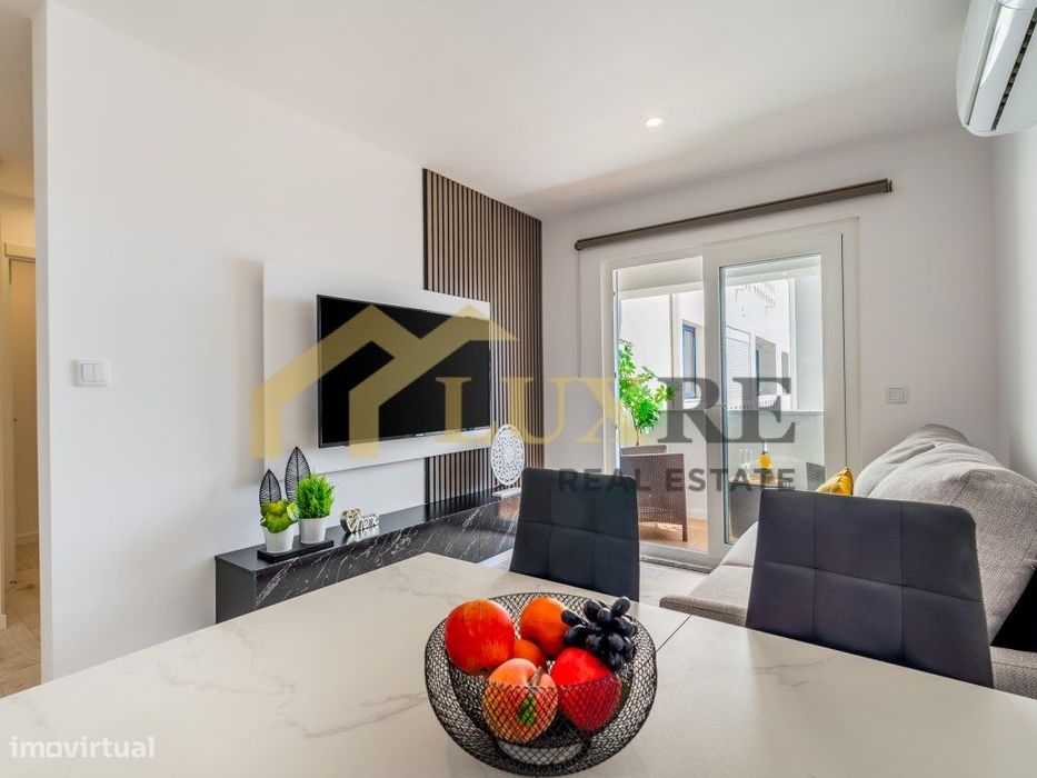 Apartamento T1+1 - Praia da Rocha - Portimão