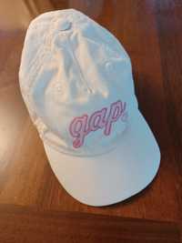 Biała czapka z daszkiem  GAP