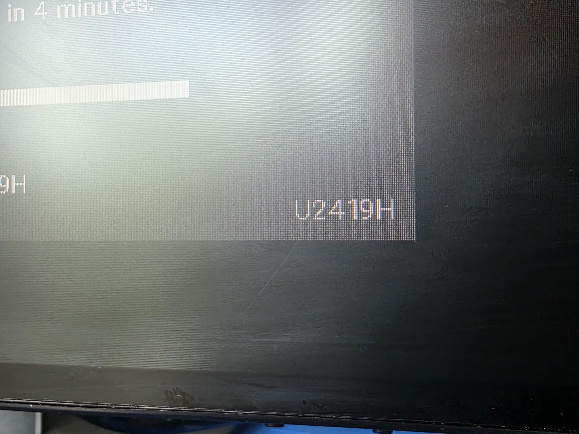 2x monitor DELL U2419H