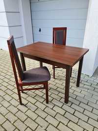 Stół plus dwa krzesła do kuchni, salonu