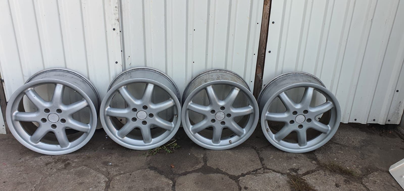 Felgi Aluminiowe 18 5x112 ET-48 Audi VW Blask Gołdap