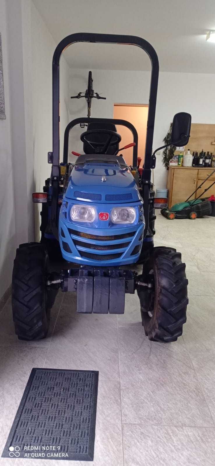 Vendo tractor como novo
