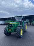 Ciągnik rolniczy John Deere 6910