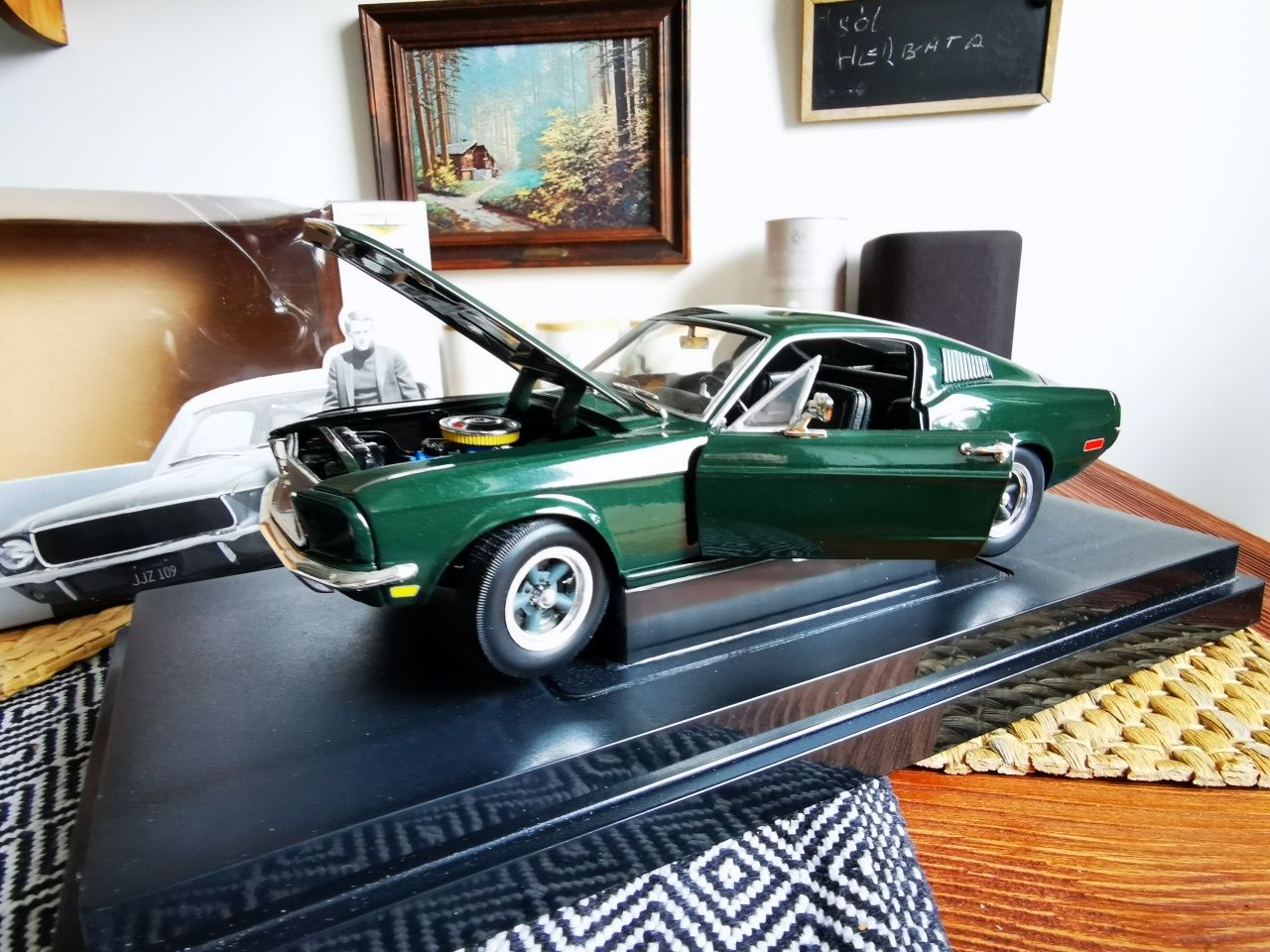 1:18 1968 Ford Mustang z kultowego filmu Bullit.