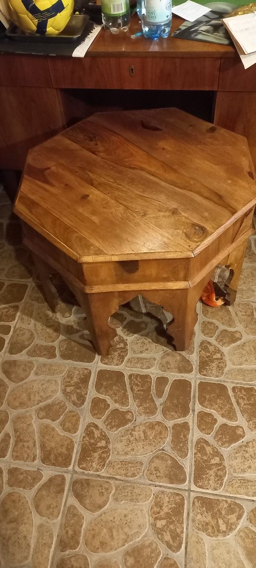 Kolonialny stolik kawowy z drzewa palisandrowego
