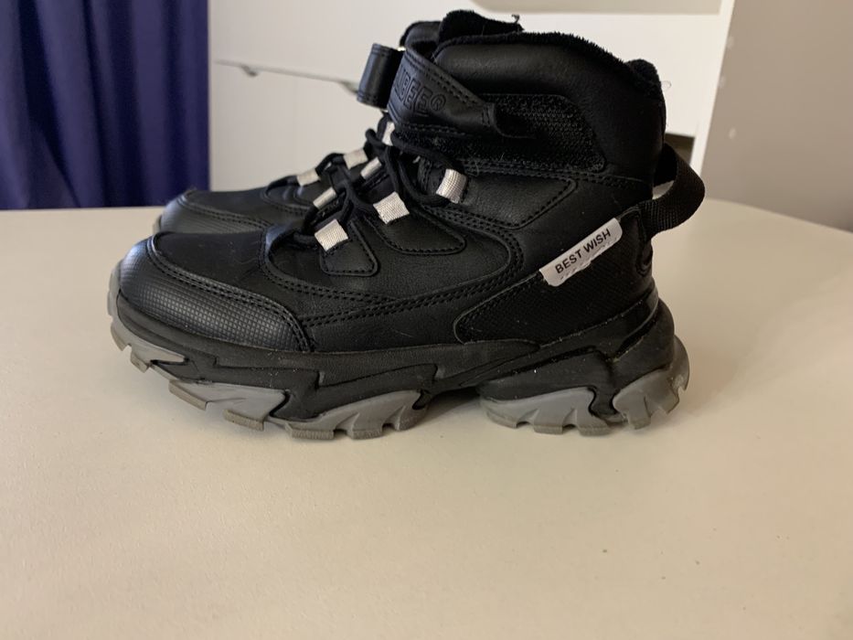 Зимние ботинки на мальчика 19,5стелька