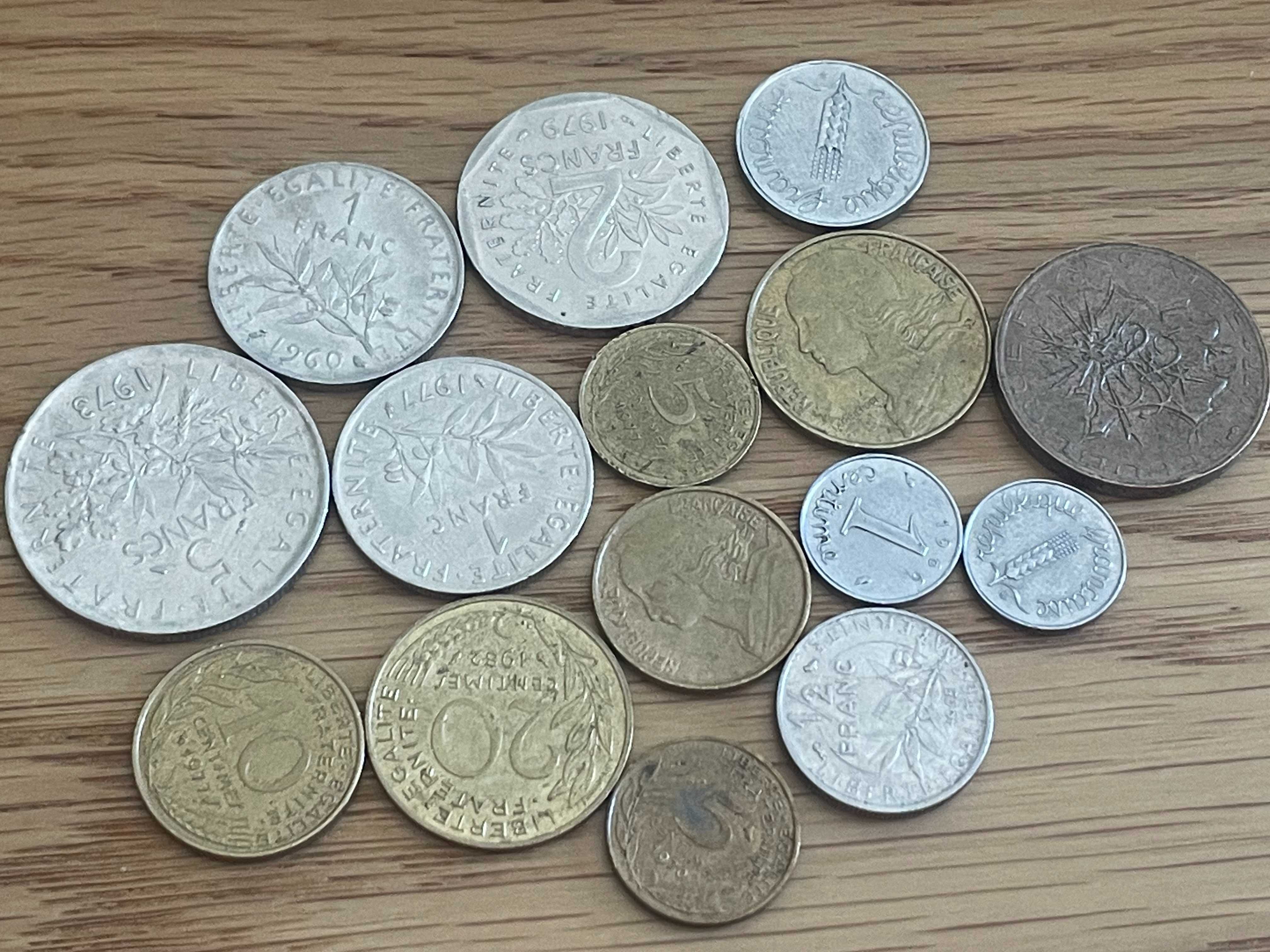 conjunto moedas francesas varias datas