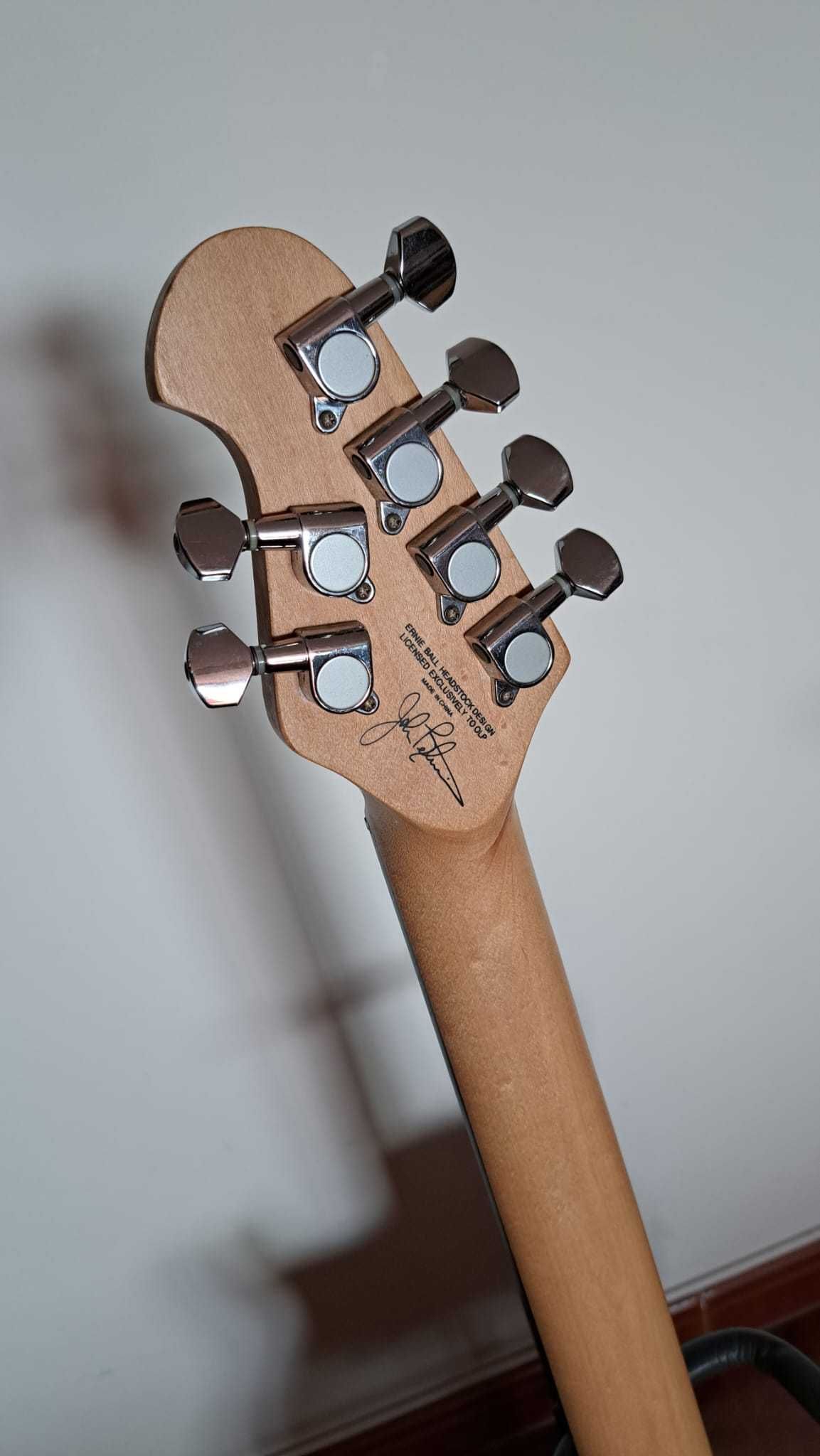 Guitarra Eléctrica Petrucci Signature OLP (by Ernie Ball/Music Man)