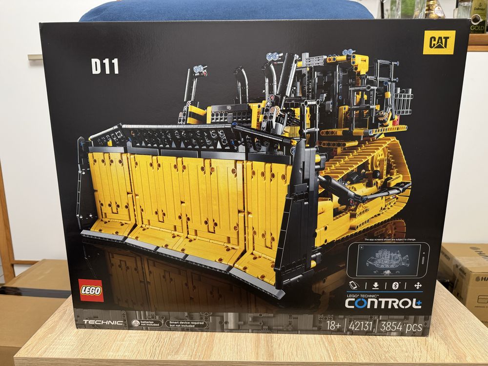 LEGO Technic 42131 Sterowany przez aplikację buldożer Cat D11 NOWY!