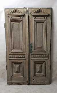 Stare drzwi wejściowe