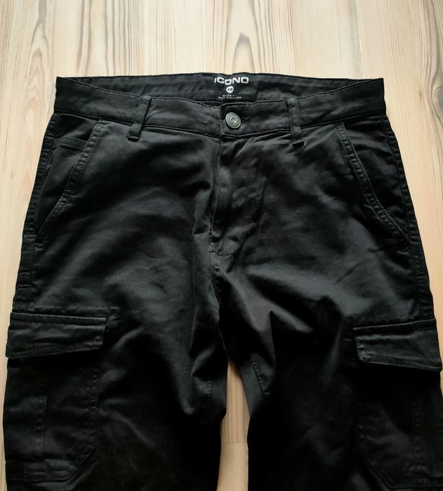 Czarne męskie spodnie joggery rozmiar S