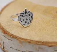 Srebrny 925 pierścionek truskawka