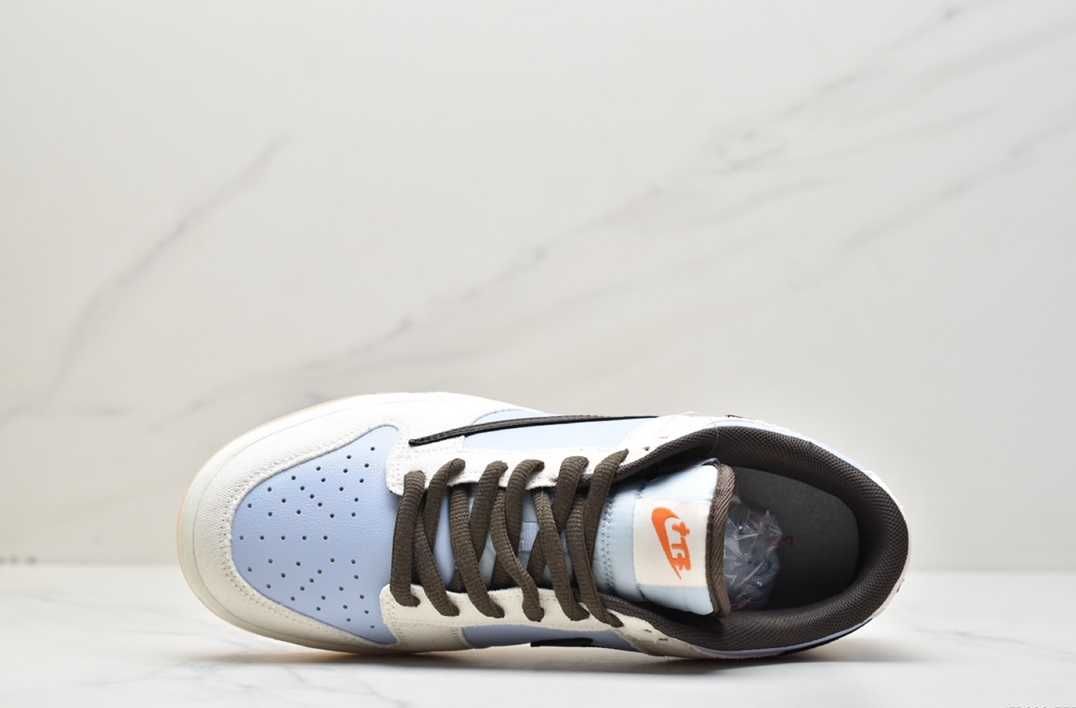 Travis Scott x Playstation x Nike SB Dunk Low DA1638-
