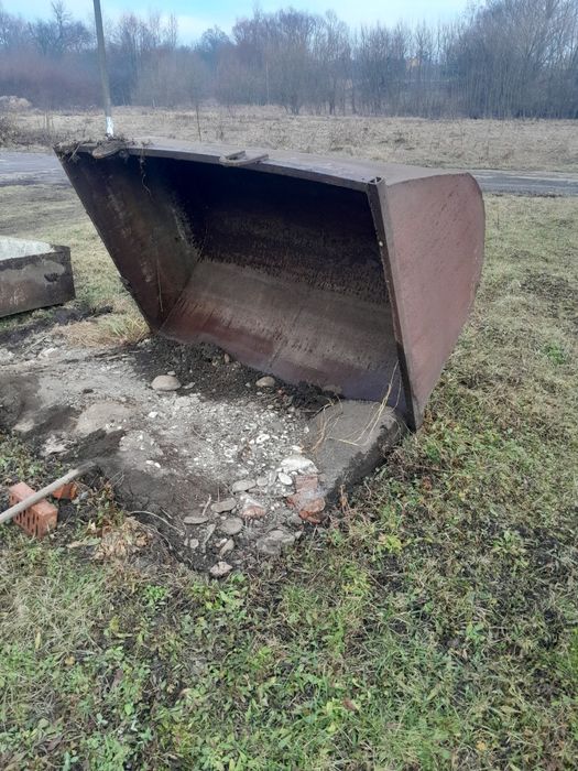Жилізний бачок для води
