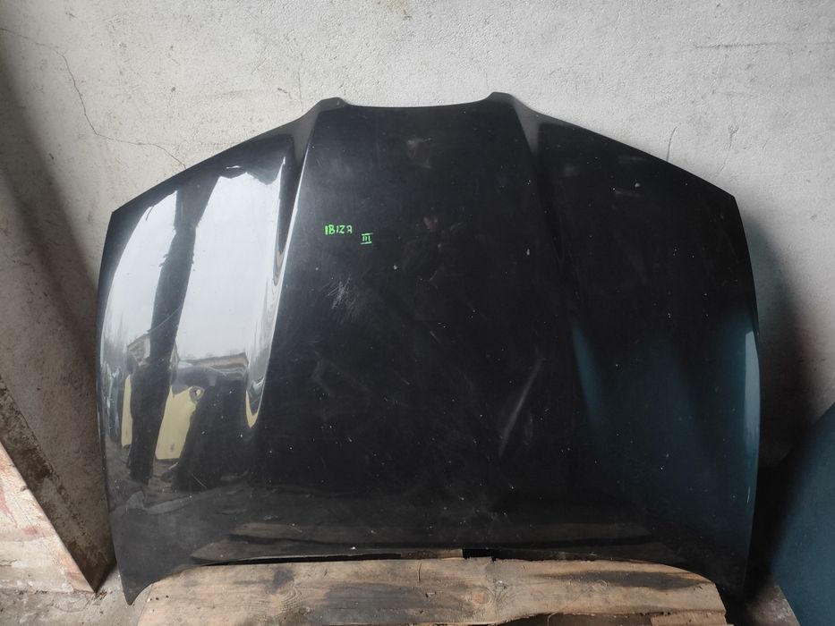 Seat Ibiza 3 maska przednia czarna