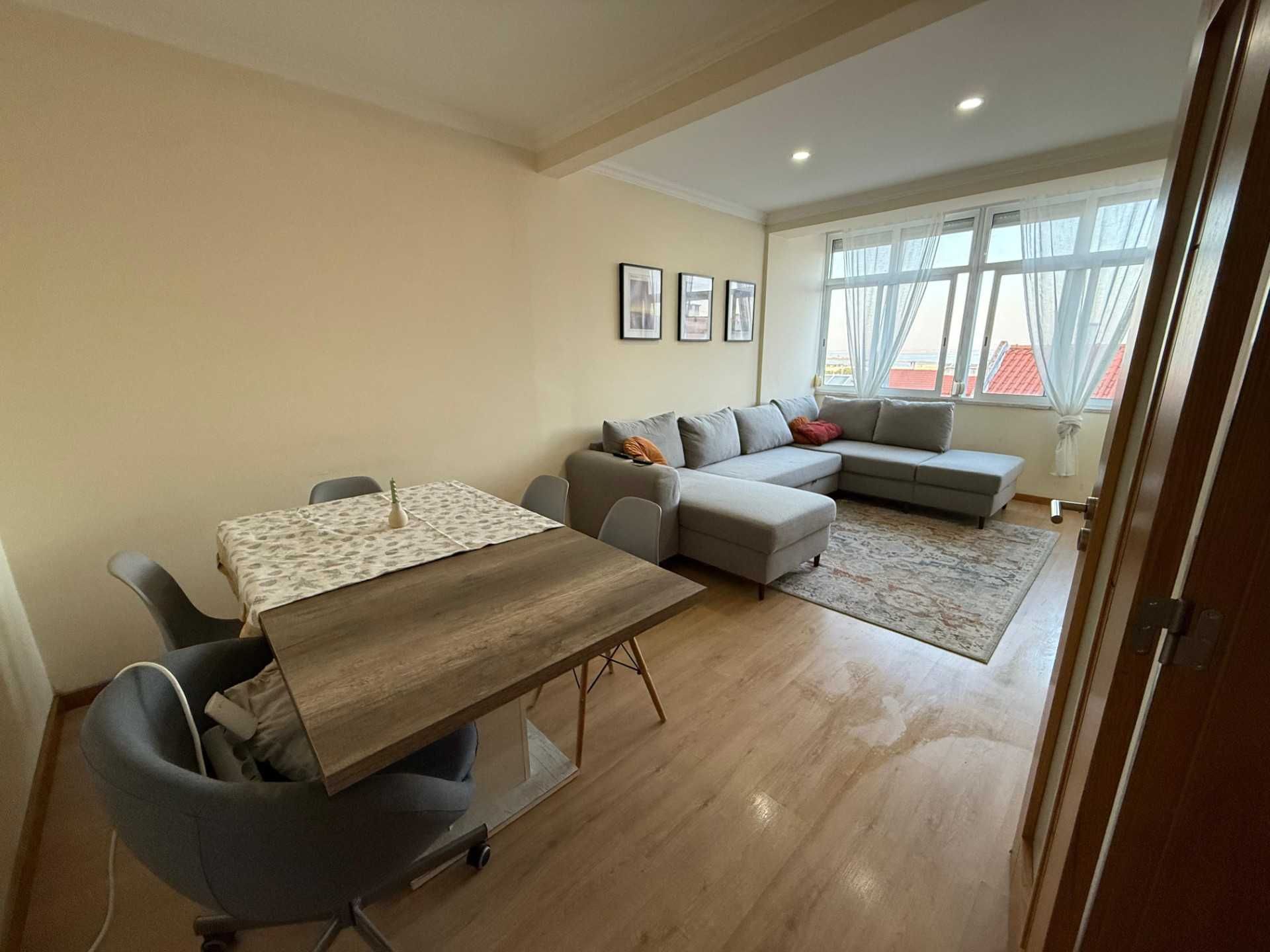 Apartamento t2 Santa Iria de Azoia